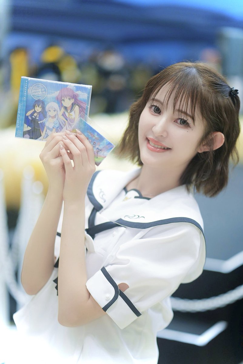 みなさま
ありがとうございました🫶🏻💗
.
.
.
来年もよろしくお願いいたします🫰🏻
.
#コミケ107 
#冬コミ
#コミケ
#ビジュアルアーツ
#サマポケ
#サマーポケッツ