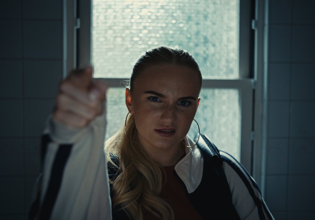 Cinemmaofficial's tweet image. Wrapping 2025 with these frames that holds a lot of weight for me. 🎬 #Wool&amp;amp;White-lines

Finishing my Master’s in Film Production and shooting my grad film on the ARRI ALEXA Mini LF with a single 35mm lens as a research was the highlight of the year, but it also happened in a