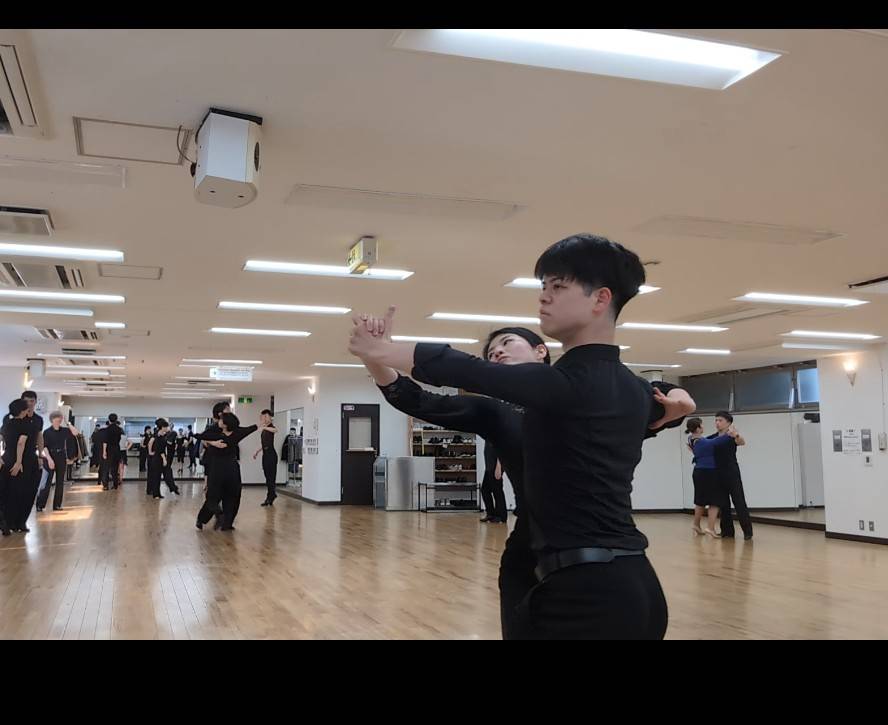 今年もお世話になりました。
競技選手として、審査員として、
いろいろな方の応援を受け、人前に立った1年となりました。

ありがとうございました🙇

来年も引き続き頑張ります