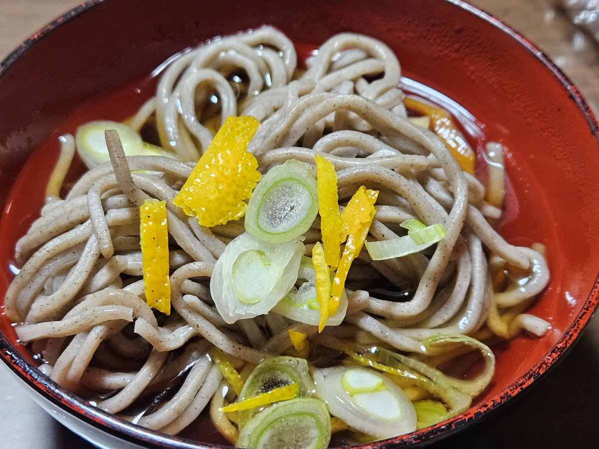 今年は4月から大学院で学ばせていただくなかで、充実した学びと多くの出会いに恵まれた一年でした🎵
Xでもたくさん学ばせていただき、つながってくださったみなさんに感謝でいっぱいです！
来年もどうぞよろしくお願いいたします🙇