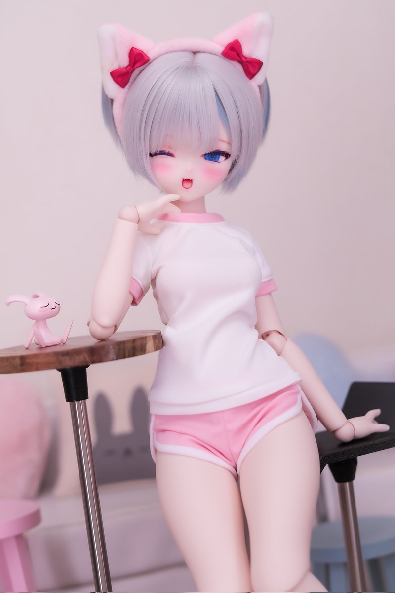 #2025年にお迎えしたドール
瑠奈ちゃん〜＼(=ω=.)／

今年は一人お迎えでした〜
ウィンクしてるお顔に一目惚れでした〜Σ(°꒫°๑=͟͟͞)➳❤ｽﾞｷｭﾝ
#ひめ丸っ子