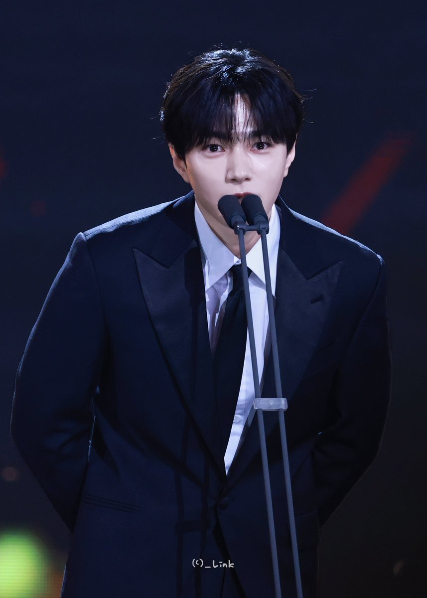 _LinKms's tweet image. 251231 KBS 연기대상

🥹

#인피니트 #INFINITE
#김명수 #KIMMYUNGSOO