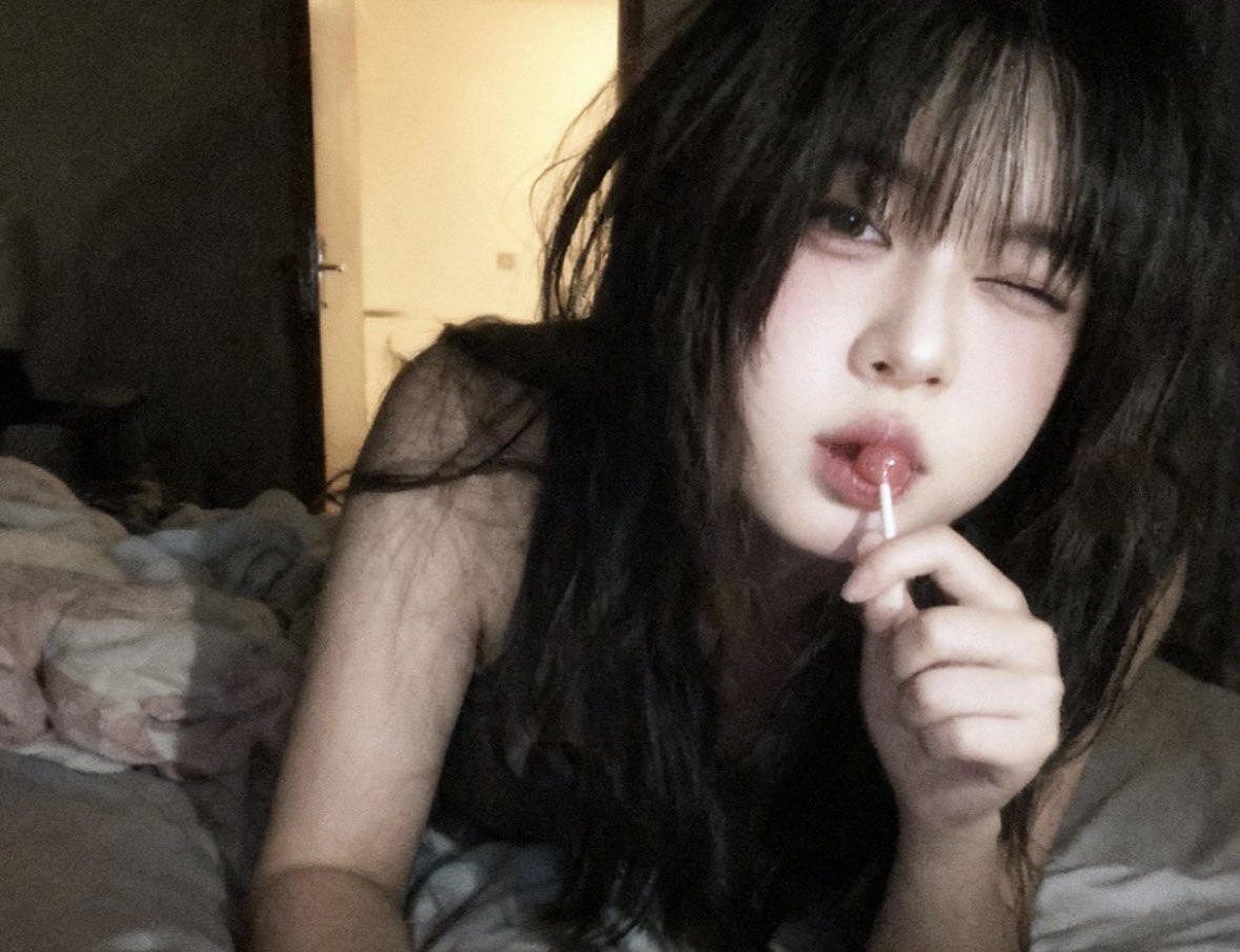 今年はたくさんの人と関われてうれしかったよーー🥹💘
来年もよろしくね‼️

#自撮り界隈 #いいねでDM