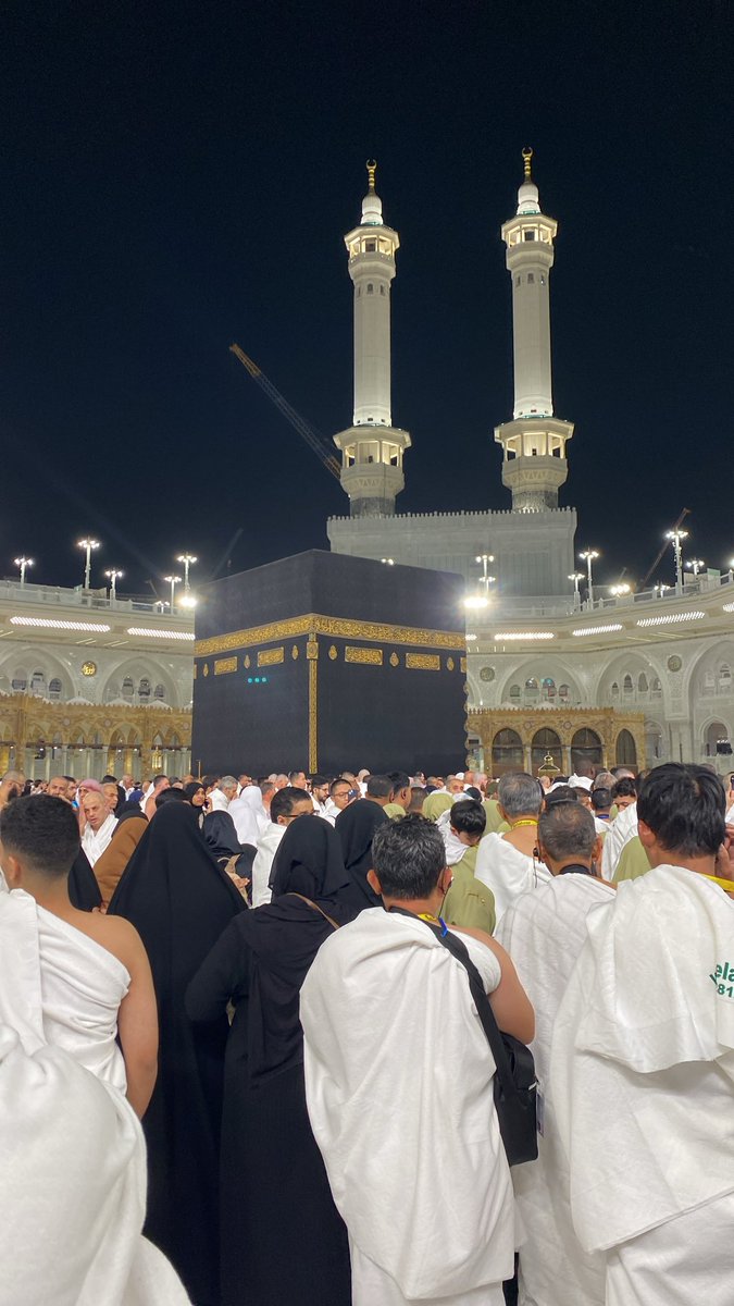 7leo_10's tweet photo. اللهم اختم هذا العام بما يفرح قلوبنا . https://t.co/nOhDfqAFjR