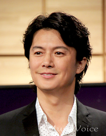 【紅白】
#福山雅治
B’z #稲葉浩志と「木星」TV初披露
「神がかってる！」と反響
最後に２人がガッチリ握手🤝

⬇️記事はこちら
musicvoice.jp/news/304152/

#NHK紅白 #映画ラストマン