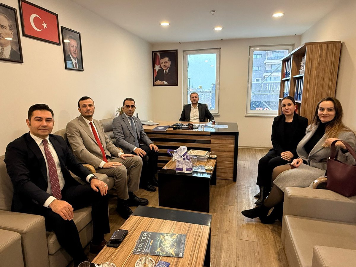 AK Parti Plan ve Bütçe Komisyonu Üyesi Bursa Milletvekili Sayın <a href="/ahmetkilic16/">Ahmet KILIÇ</a> ile bir görüşme gerçekleştirilmiştir.

Görüşmede; kariyer mesleklerde uzun süredir yaşanan merkez–taşra ayrımı kaynaklı haksızlıklar, tüm boyutlarıyla Sayın Milletvekilimize aktarılmıştır.

Sayın Ahmet