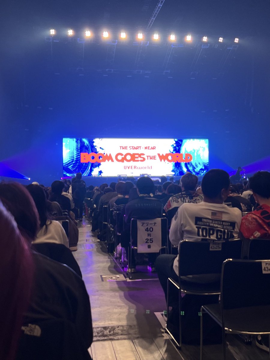 rsuw15's tweet photo. 2025年 LIVE納め！
2025年もUVERworldを追いかけて最高な一年になりました！
来年もよろしくお願いします！
関わったことのないcrewもぜひ2026年は会場でお会いできる事を楽しみにしてます！ https://t.co/aXMvE3fbuj