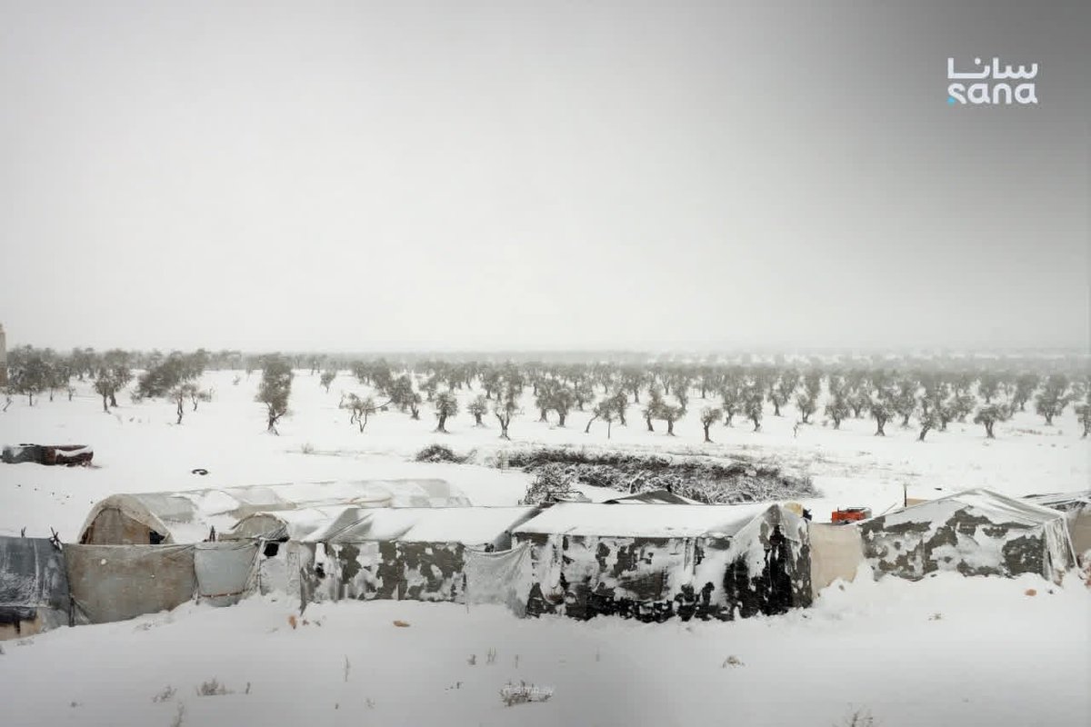 مخيمات الشمال السوري وسط العاصفة الثلجية.