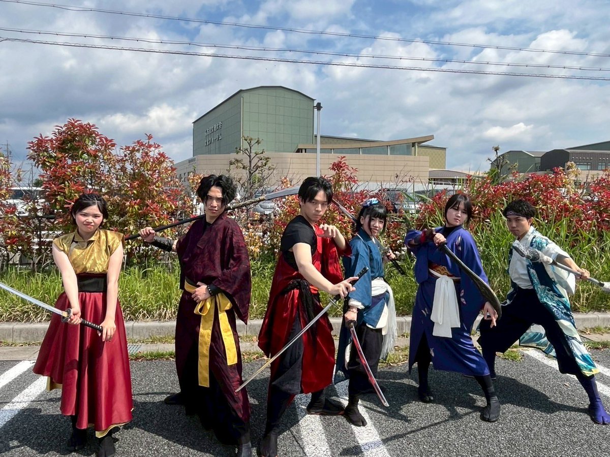 yuda_m_'s tweet photo. 2025年、ありがとうございました！
今年は舞台に立つことはあまり無かったけど、プロデューサーやスウィングや色々と裏周りが多く初めての経験を沢山させていただいた年でした。
来年はご縁を大事に自分のスキルアップと経験値を沢山積めるような一年にしたいと思います！ https://t.co/c2OU5KILDO