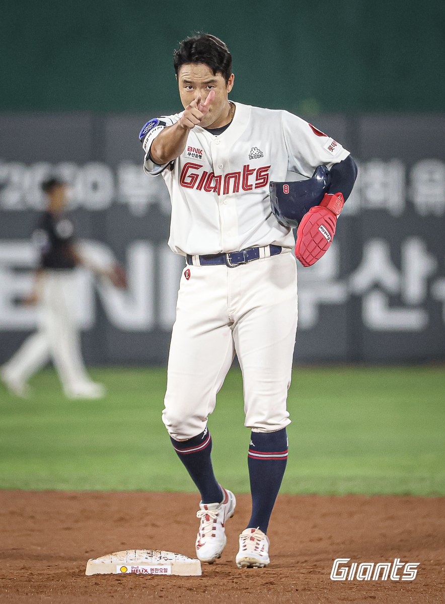 난 전준우한테 들을래

2026년 행복할 사람 너
2026년 건강할 사람 너
2026년 모든 게 잘 될 사람 너