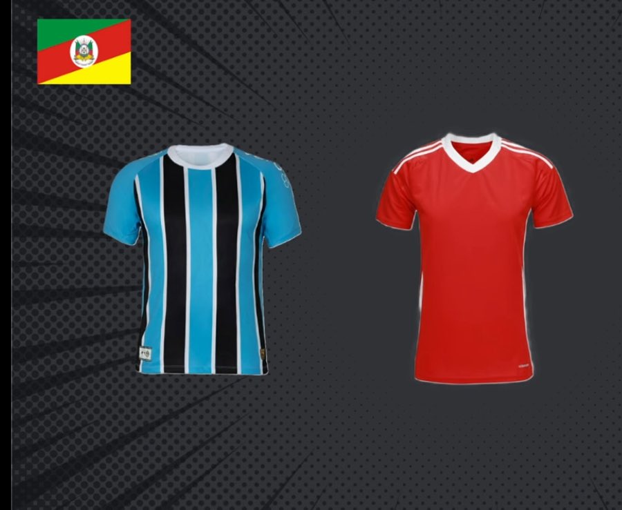 CachorroGremio's tweet photo. O azul, o preto e o branco são marcantes, tu bate o olho e sabe que é o Grêmio.

Já a do Inter é apenas uma camisa vermelha como tantas outras por aí. Sem personalidade, sem símbolos que a tornem única, poderia ser de qualquer clube. https://t.co/e5av9NQXyp