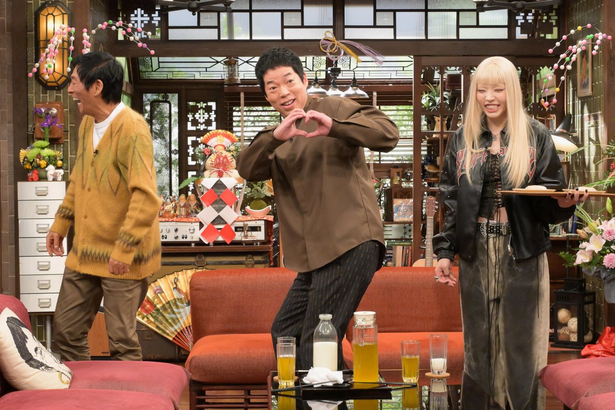 manma_ktv's tweet image. 1/2(金)15時40分〜

／
さんまのまんま
 42年目もあの頃のまんまSP
＼

紅白でも圧巻のパフォーマンスを魅せた
#ちゃんみな が初出演！

🔽仕事と育児の両立　本音を激白
🔽ちゃんみな家 恒例の絶品くるみもち
🔽さんま＆ちゃんみな即興ダンスコラボ

@chanmina1014
#さんまのまんま
#今田耕司