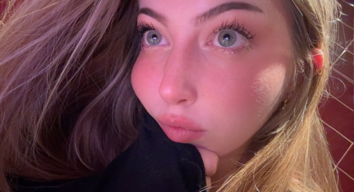 Post by Rose on X: hello :3