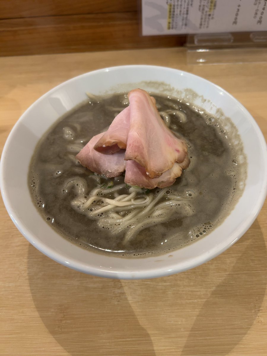 coolcat101_bbb's tweet photo. 今年の麺納めです https://t.co/3LJr0HTv5V