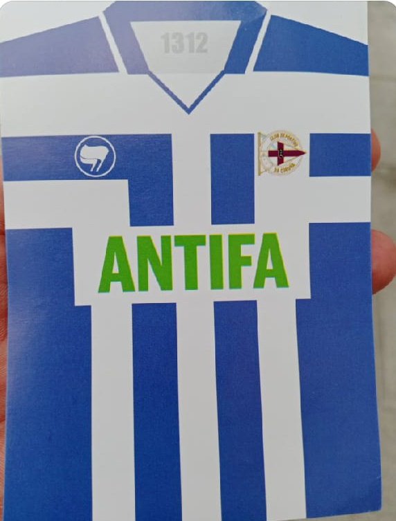 danielrcao's tweet photo. Unha nova xeira na estética deportivista que se ve pola rúa. https://t.co/EQtjWjPeJe
