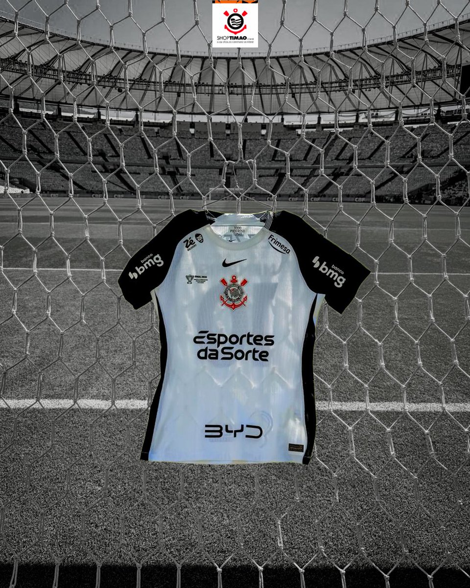 Corinthians's tweet image. QUEM JÁ SEPAROU O MANTO PARA PASSAR O RÉVEILLON? 🎇

Vem pra ShopTimão garantir o seu e começar 2026 com o Corinthians! 🎉

Compre já a sua! 🛒 mla.bs/a8bcd831