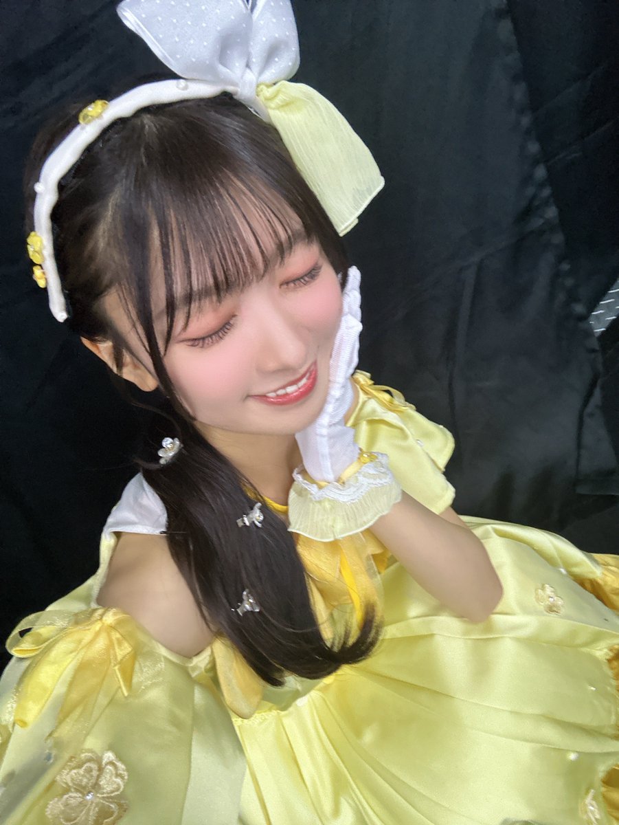NozomiSuzuhara's tweet photo. 2025年ありがとうございました🤍✨️

今年もみんなと沢山笑顔になれた1年でした☺️
いつも本当にありがとう😭💓
みんなの存在が私の支えです！

来年も初心を忘れず、みなさんと色んな思い出を紡いで、絆を結んでいける1年にしたいです！

来年も一緒にいっぱい笑おうっ💛 https://t.co/wsBwCpfFx6