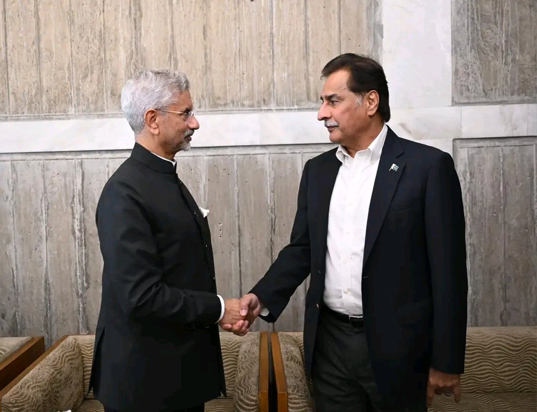 Younus bro made it! 

🇮🇳🤝🇵🇰