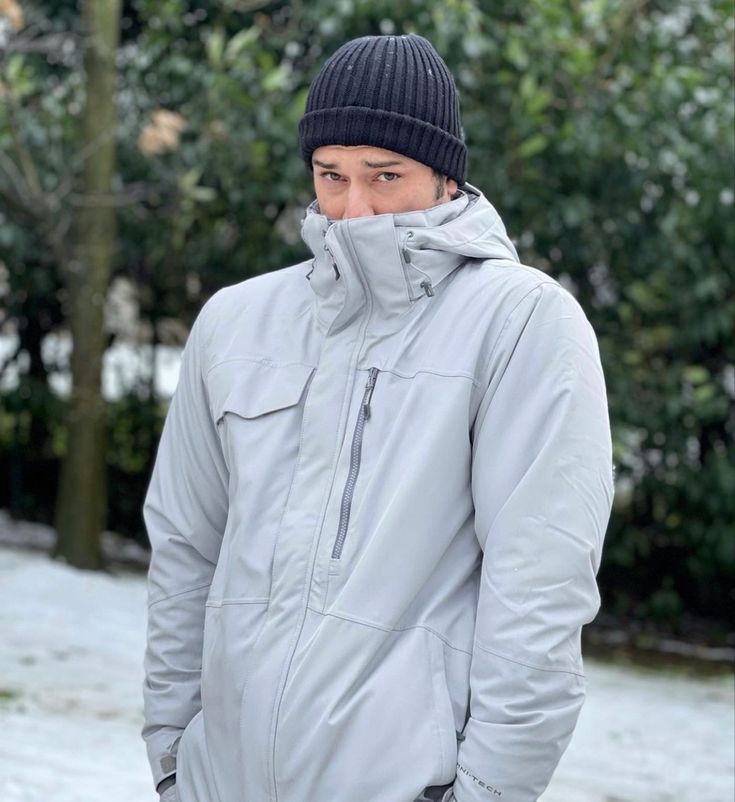 contextalp's tweet image. Happy New Year 🤨✨️☃️