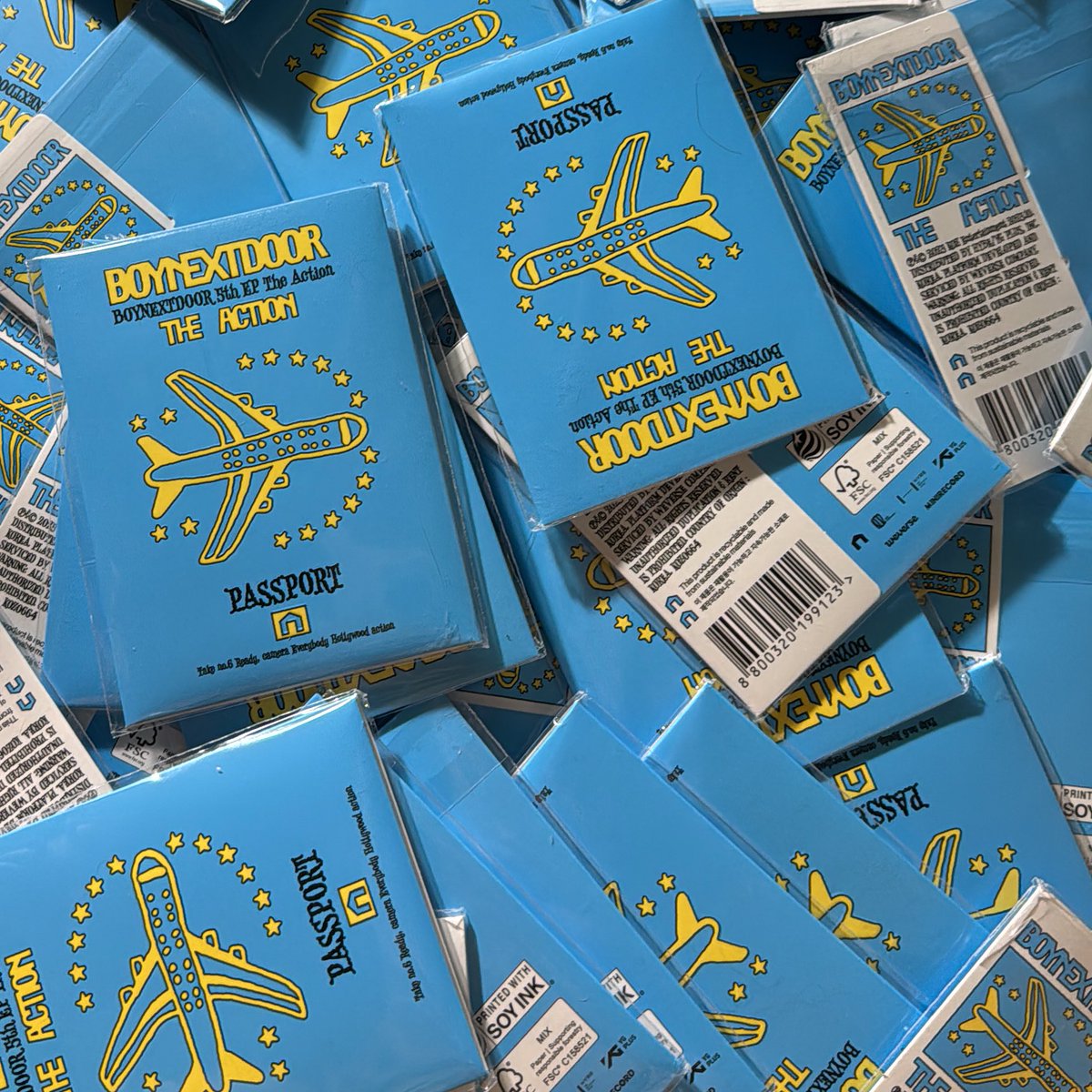 freewlove's tweet image. [help rt &amp;amp; like are appreciated]

NEW YEAR FREECLAIM BND ALBUM

- sealed 
- 1 person 1 album 
- tulis usn di note (no usn = cancel)
- co 1.1 (20.00 WIB)
📥 s.shopee.co.id/60KyqLgajA