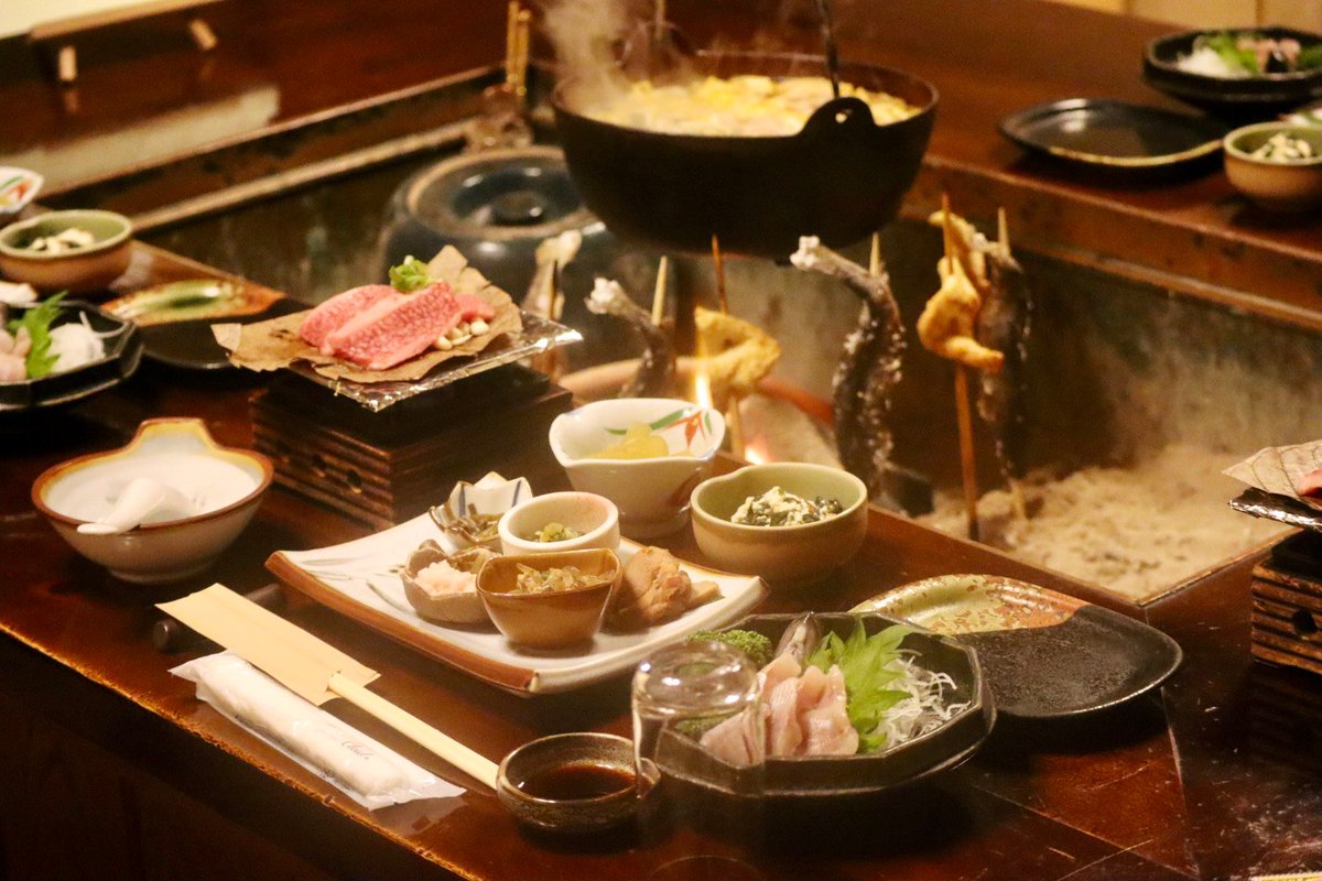 【ご挨拶】

2025年も残すところ数時間… ！

本年は源泉や水の問題から長い間休業しておりましたが、たくさんの応援とあたたかいお気遣いいただきありがとうございました🙏✨

末筆ながら皆様とご家族様の健康をお祈り申し上げます🧸🪸

良いお年を❄️