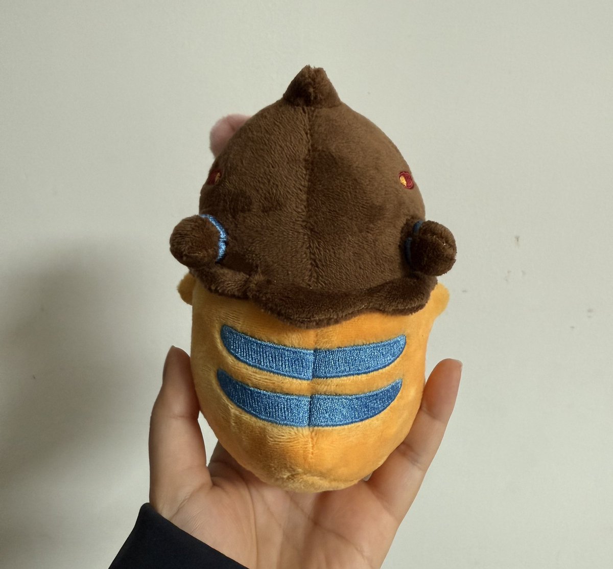 youzaiyouzai112's tweet image. We have additionally produced a 15CM miniature Greymon plushie!