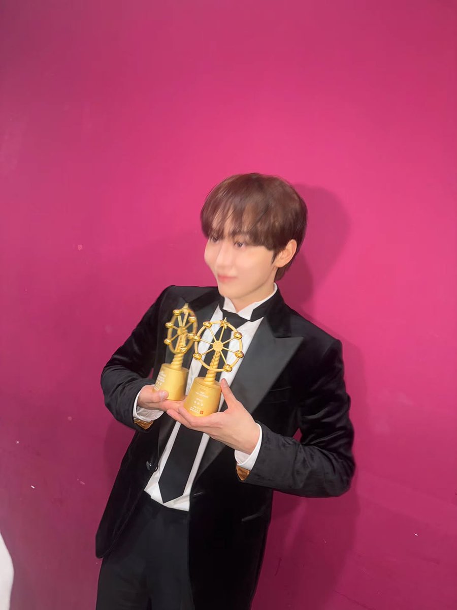 코코볼 한갠가 코코볼 두갠가 코코볼 세갠가 네갠가 다섯갠가 승관이 동글 기운이 으쓱