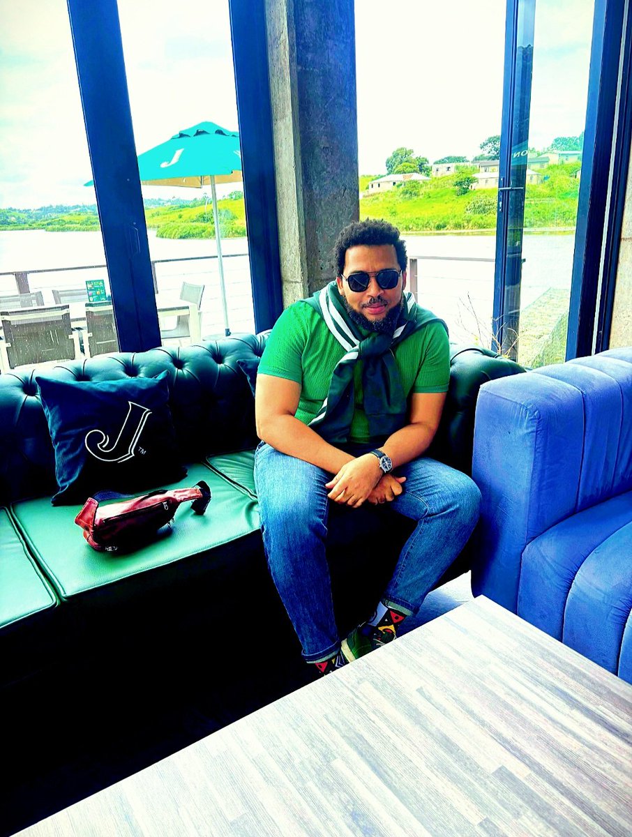 yves_devakca's tweet image. 