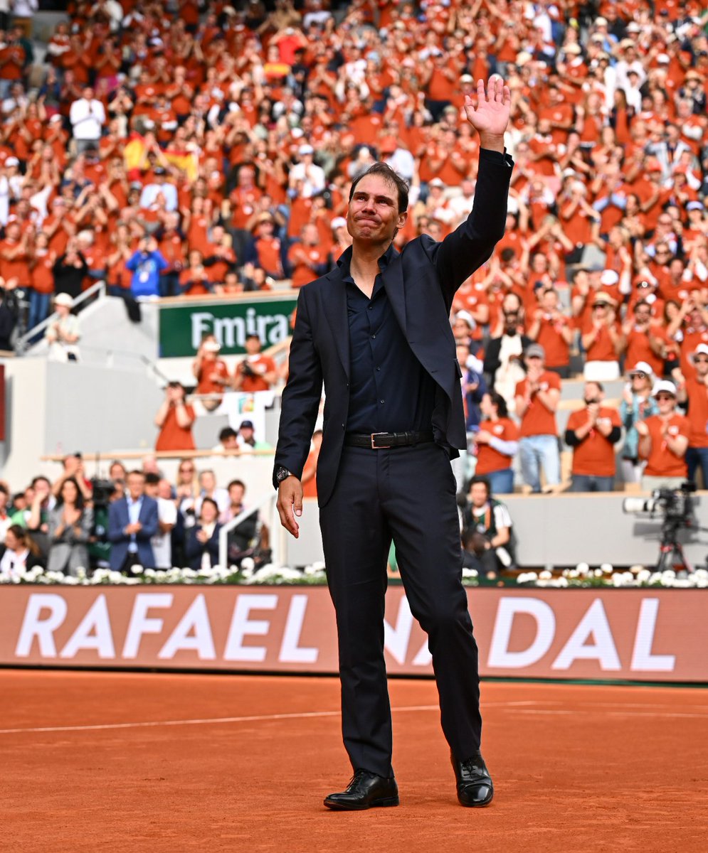 RafaelNadal's tweet image. Thank you, 2025! ☺️

Wishing you all the best for 2026! 💪🏼