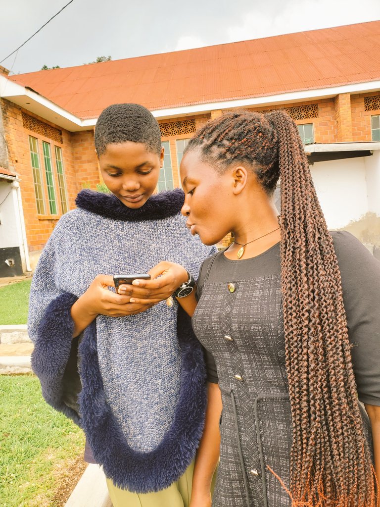 Certified Loner😷 tweet media