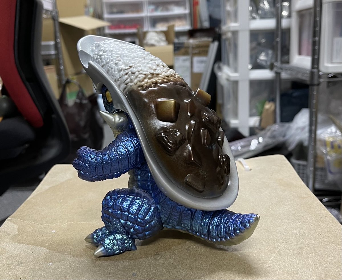 yama823's tweet image. グリーンからブルーへグラデ
#カレゴン #ソフビ #sofbi #kawaii #sofvi #カレー #怪獣