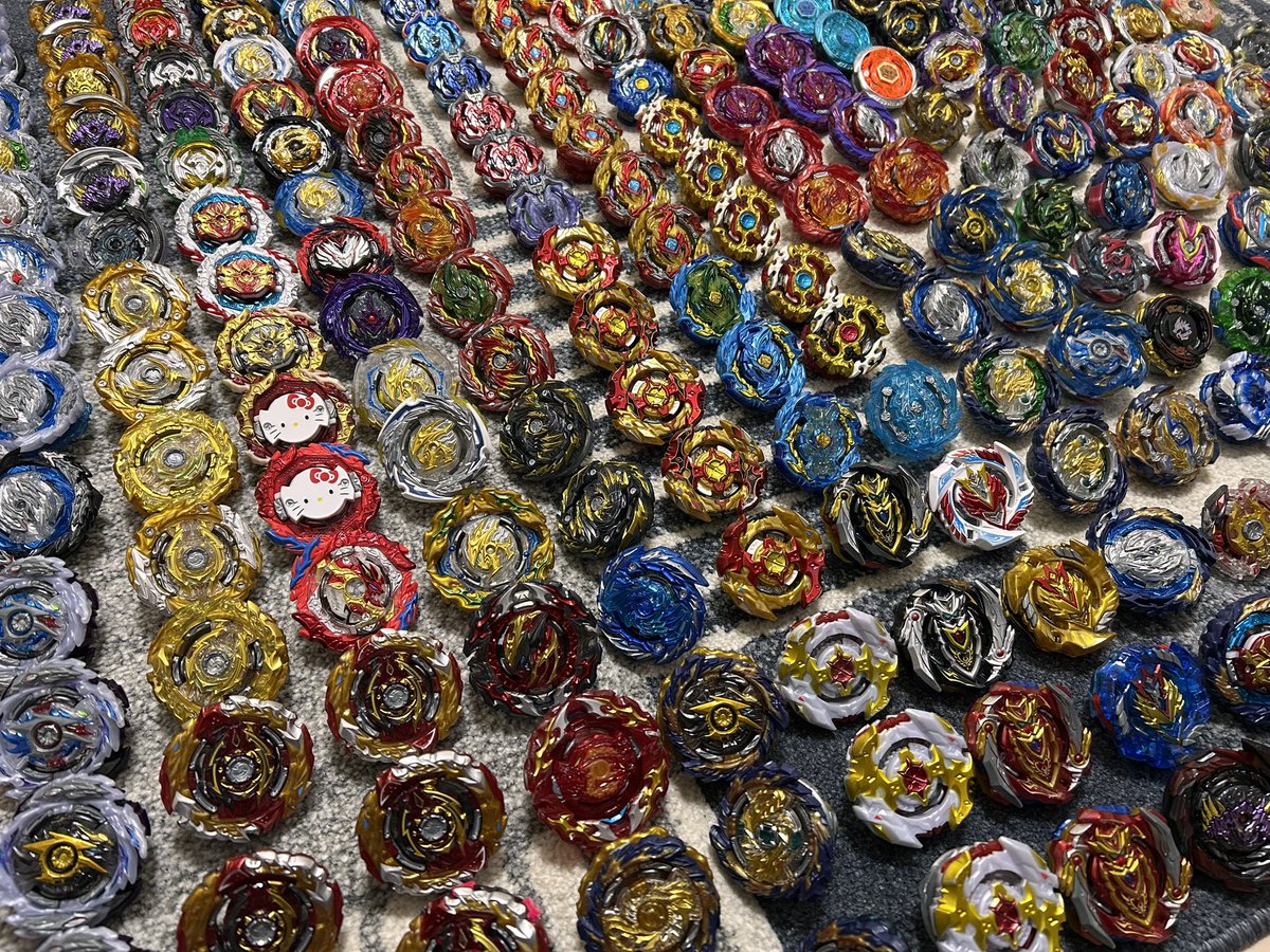 ベイブレードバースト　未開封各種　コメントで別枠出品　半年取り置き可 ベイブレードX #ベイブレードバースト 今年は夏頃復帰し、先日嫁に怒