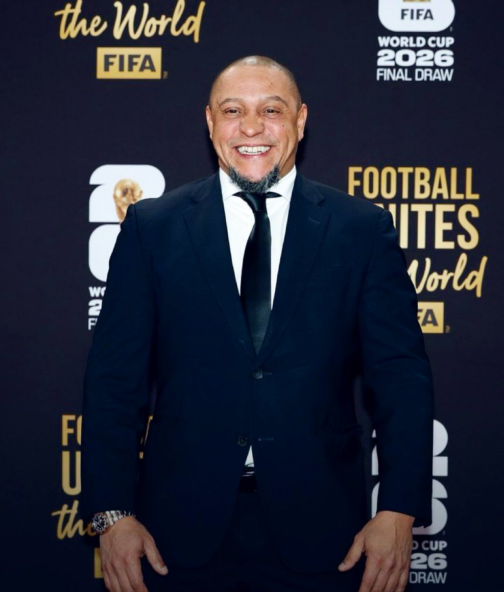 CONMEBOL_GO's tweet image. 🚨 Roberto Carlos fue operado del corazón en Brasil y ya está FUERA de peligro. Permanecerá en observación unas horas más.🙏🇧🇷

Los médicos detectaron el problema cardíaco al realizarle pruebas para detectar un trombo en la pierna.

¡Pronta recuperación!