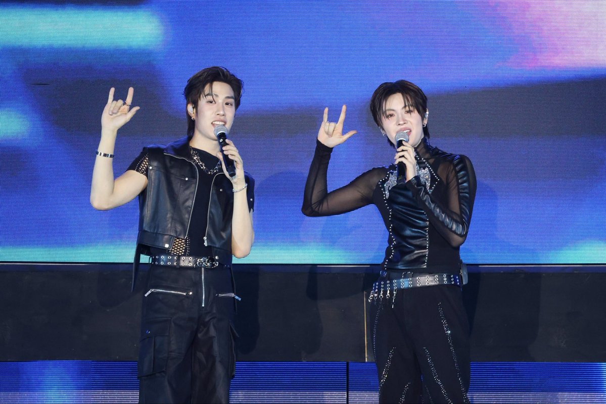 iconsiam's tweet image. 🫶🏻

TLEFIRSTONE COUNTDOWN ICONSIAM 
#TLEFIRSTONExICONSIAM 
#CountdownatICONSIAM

🚩 Amazing Thailand Countdown 2026 
📆 27–31 ธันวาคม 2568 

#TleFirstone #TLE_mtm #FirstOne #AmazingThailandCountdown2026 #เคานต์ดาวน์ที่ไอคอนสยาม #ICONSIAM