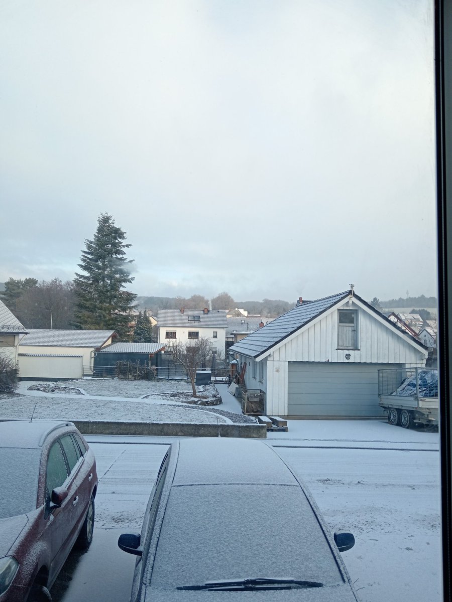 "Leise rieselt der Schnee / und die Qualität ist okee... " 🎼🎵🎶❄️🌨️