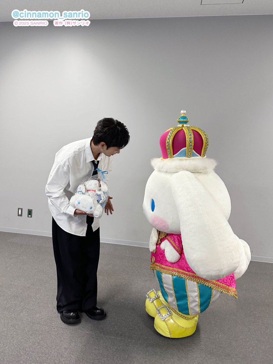 しいな tweet media