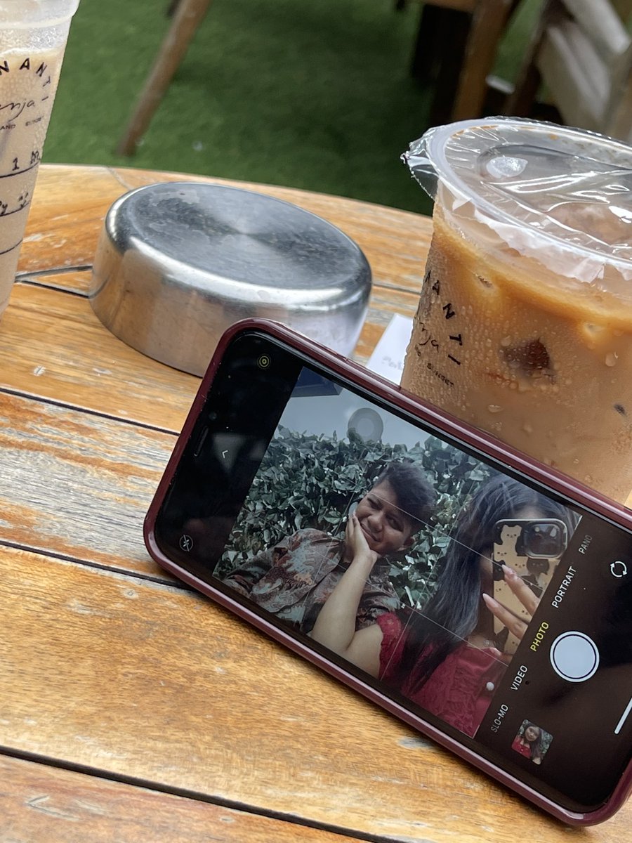 caibeeng's tweet image. tidak sabar menghadiri kondangan terus lanjut ngedate lagi sama pacarku🥰💐🌷🩷💗