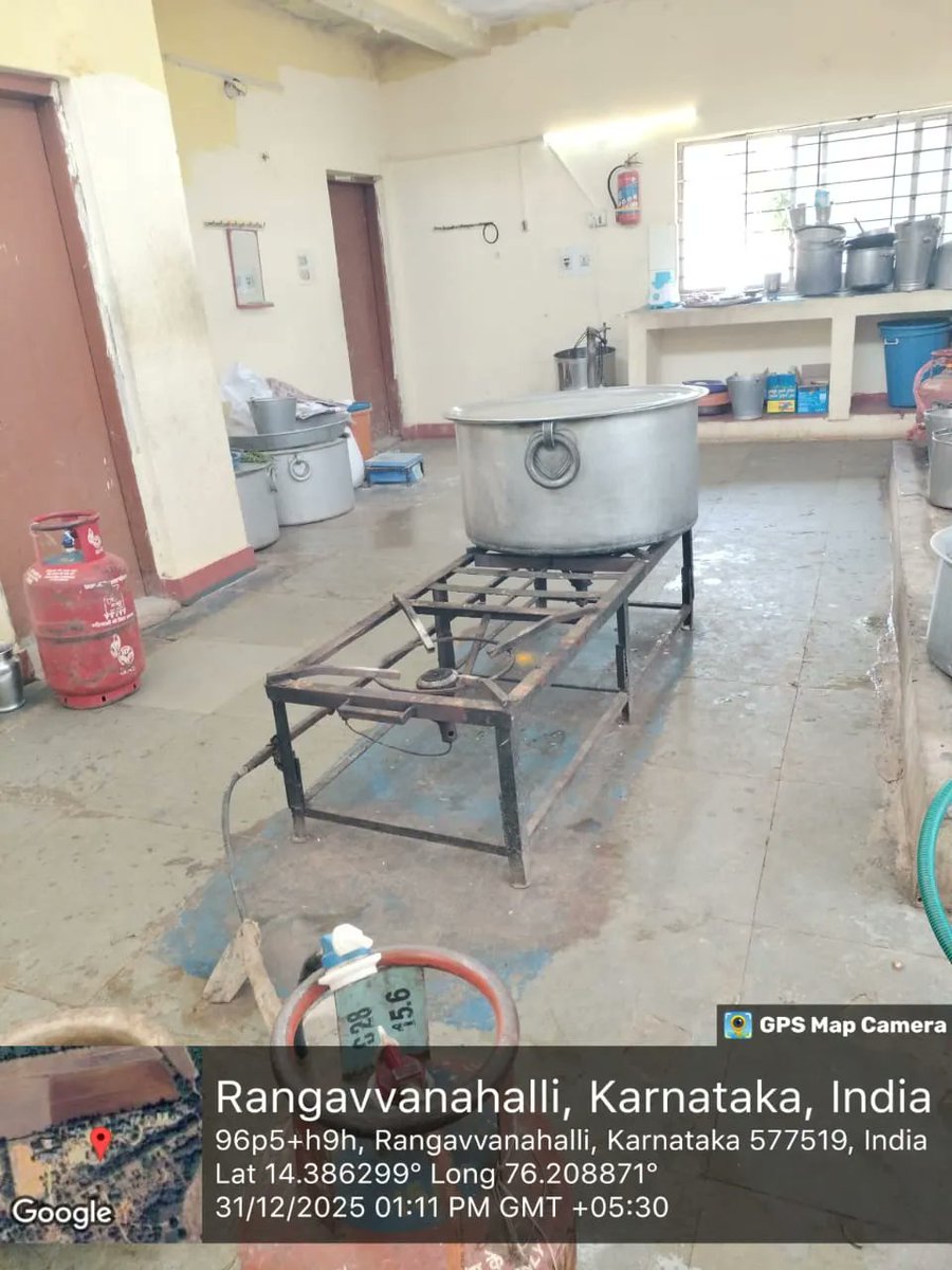 mdrs31's tweet photo. Today lunch  #SocialAudit_SWDMeals #SocialWelfare_Karnataka https://t.co/YMzK69NXtD