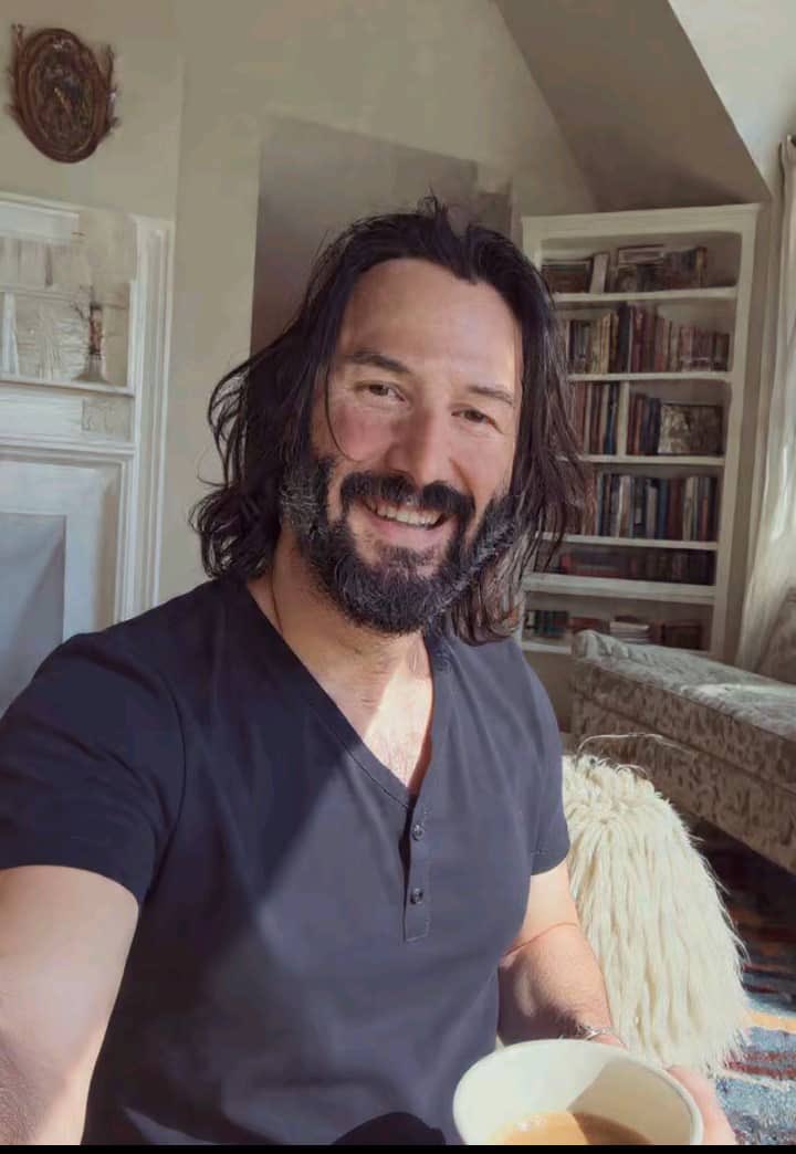 KeanuReevesYaga's tweet image. Happy New Year Eve everyone .