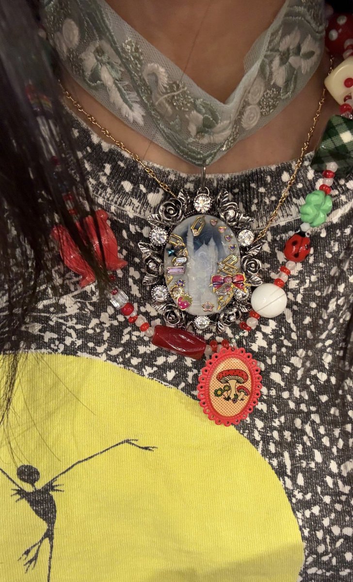 chaeyoung archive tweet media