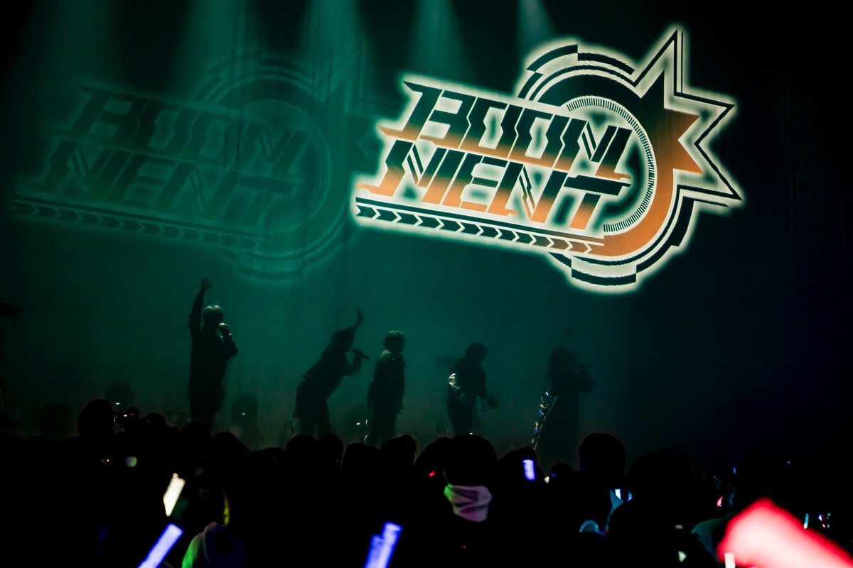 つかさしです

今年は事務所に所属し、歌い手グループに入り、長い活動の中で大きな節目でした。
おかげで先輩達とZeppツアー回れたり、よみうりランドとコラボ出来たり、凄いことも沢山やれた年だったね。