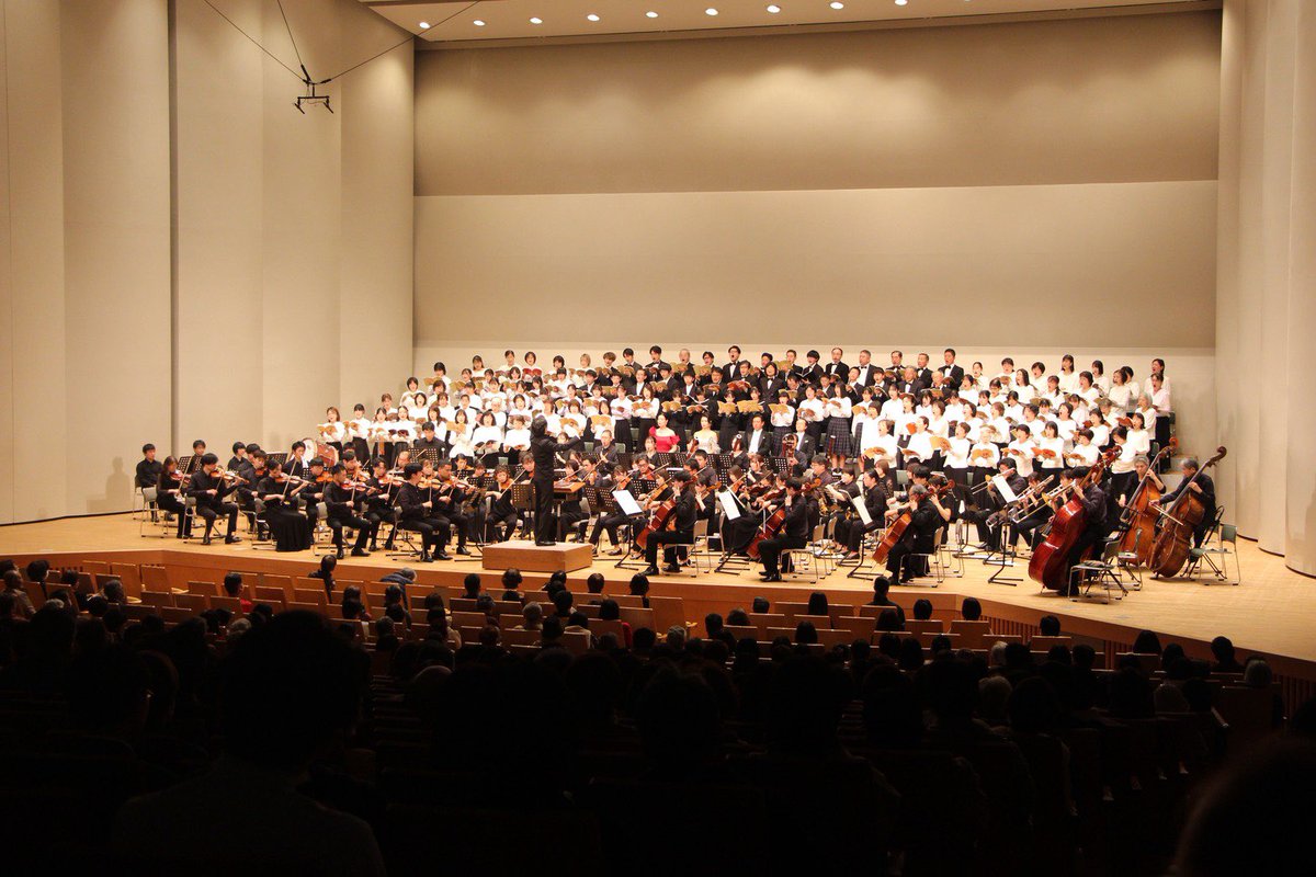 IyoOrchestra's tweet photo. ご報告が遅くなりましたが、「第３回 西条第九演奏会｣が終演しました🎻

ご来場いただいた皆さま、ありがとうございました✨
ソリスト・西条第九合唱団の皆さまと作り上げた第九、お楽しみいただけましたでしょうか。

また次のステージでお会いできますことを、心よりお待ちしております♫ https://t.co/GXNlVhLn6f