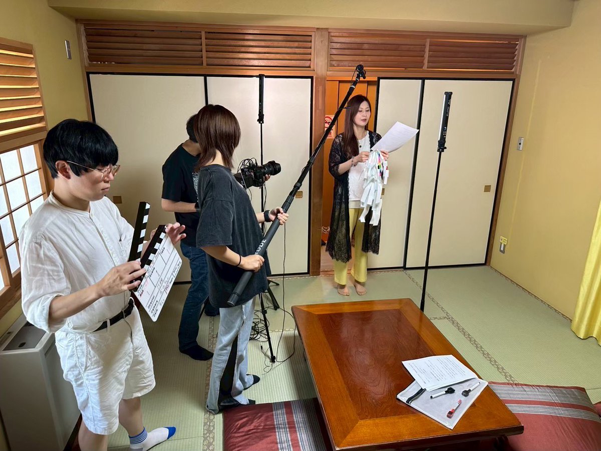 REIKI_FILMS's tweet photo. 2025年もREIKI FILMSを応援してくださり、誠にありがとうございました。

フレームの中で出会った人たち、交わした言葉、残した光。
そのすべてが『今年』という一本の映画でした。
見てくれたあなたに、心からの“ありがとう”を。
次の幕はもうすぐ開きます。

皆様、どうぞ良いお年をお迎えください。 https://t.co/8Poefb9E9f