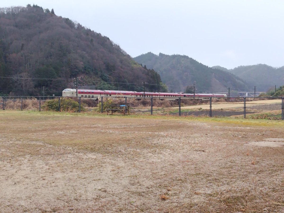 山城むさし tweet media