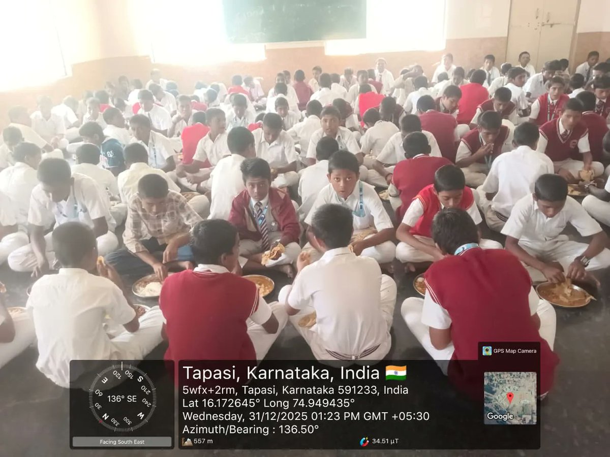AbvrsT's tweet photo. ಮಧ್ಯಾಹ್ನ ಊಟ #SocialAudit_SWDMeals #SocialWelfare_Karnataka https://t.co/HRaUNZJhOF