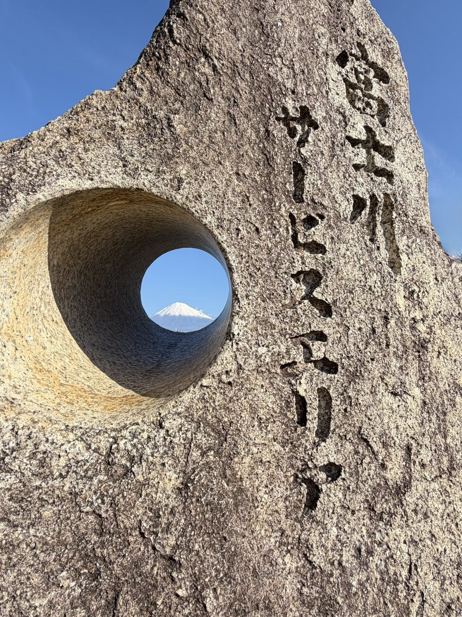 2025年、最後まで気を抜かずに…の予定が、最後の最後で体調崩して寝込みました。
最後に気が緩むタイプです。反省。
来年こそは最後まで走り切りたい‼️
今年もお世話になりました！
来年もよろしくお願いします。