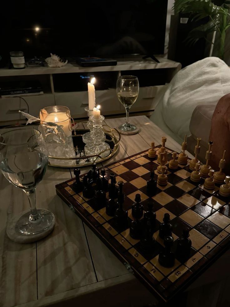 ceelasylviaa's tweet photo. chess date night ♡🥂 https://t.co/zjuhwyK1i3