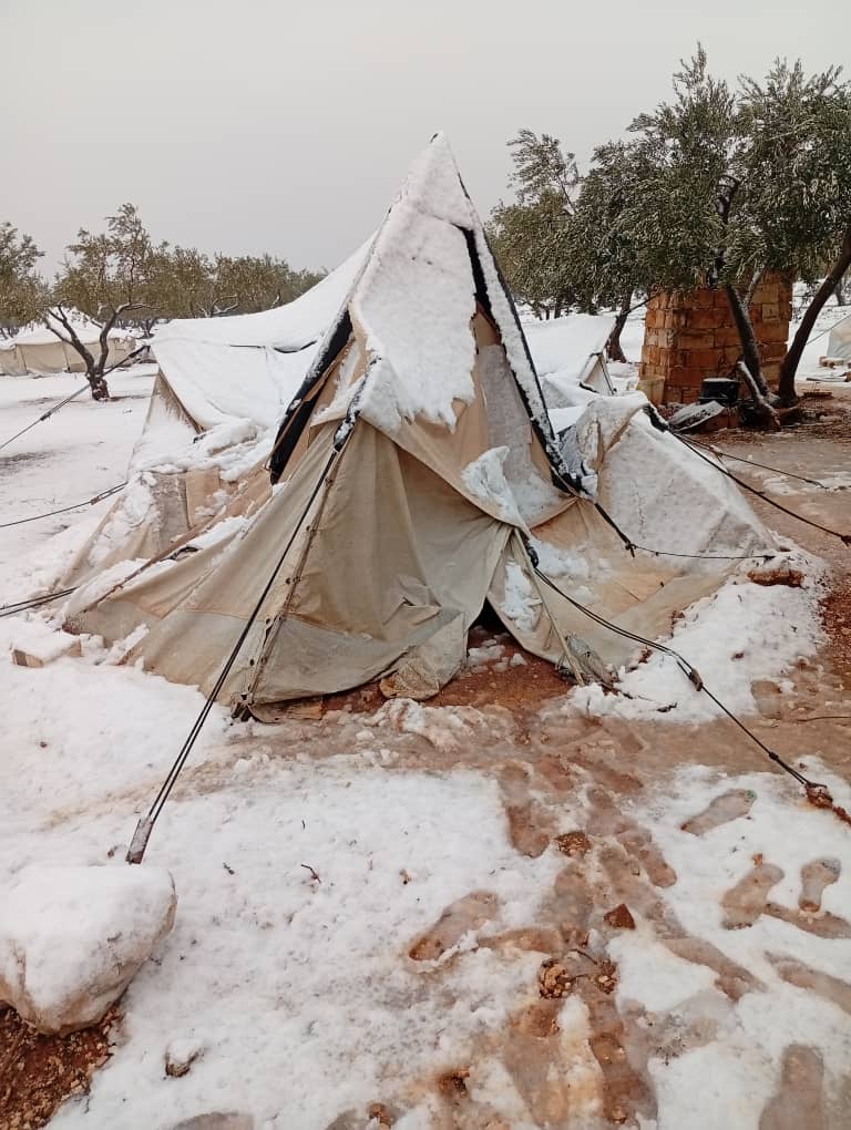 AleAlr11's tweet photo. نداء استغاثة سريعة لاخوانكم في المخيمات الشمال السوري منطقة سرمدا (منظمات ـ جمعيات ـ فاعلين خير)
لتنسيق مع مكتب التوجي
00963940057810 https://t.co/4QtXkCIeKZ