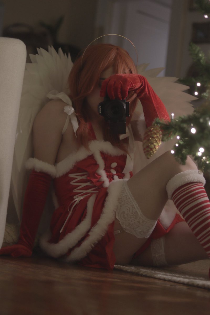 angels_ventures's tweet photo. Goodbye Christmas #femboy #genderfluid #cosplay https://t.co/DNZNtnuufl