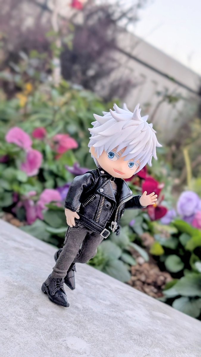 年が変わる前に滑り込みで投稿…！
年末のお出掛けのお供でした☺️
時間なくてちょっとしか写真撮れなくて残念🥹

今年1年もディーラー様の作品には大変お世話になりました！
いつも素敵な作品をありがとうございます！🙏
<a href="/vialactea_mayu/">via*lactea★ドール服のお洋服を作ってます🪡🧵✂️</a>様
<a href="/atelier_mikichi/">みきち❤️‍🔥受注発送中</a>様
<a href="/chip_tea/">ちっぷ🐻🍯👟CHIP★STARS</a>様
<a href="/izadeKB/">izadeKB 【イザデケービー】</a>様
<a href="/laika318/">FEVE</a>様